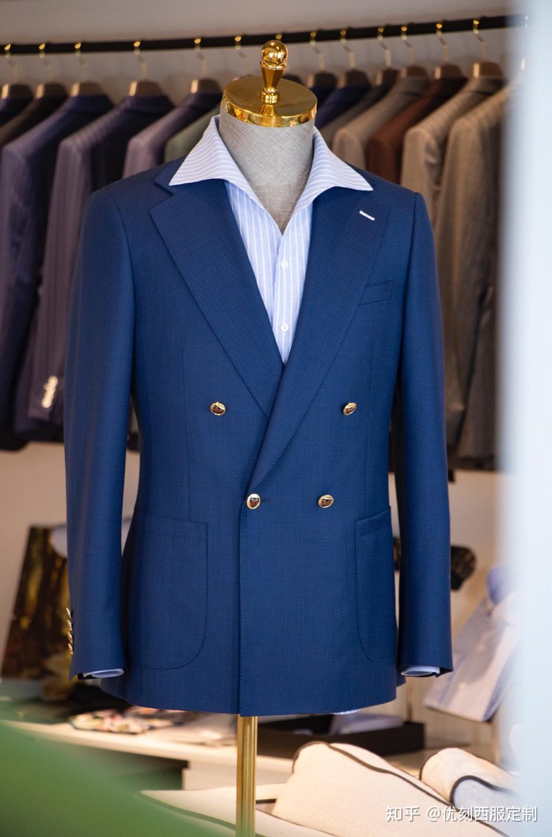定制西服